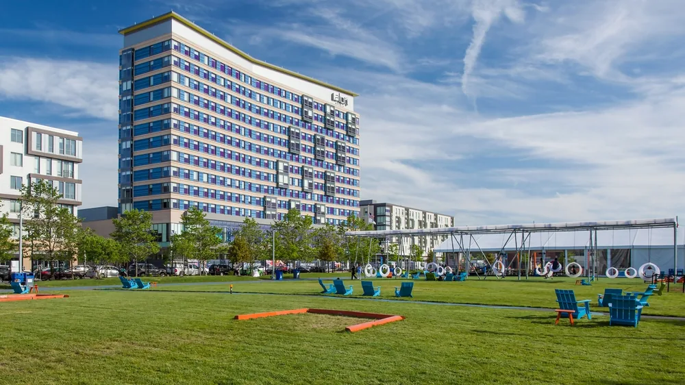 Aloft Boston Seaport District