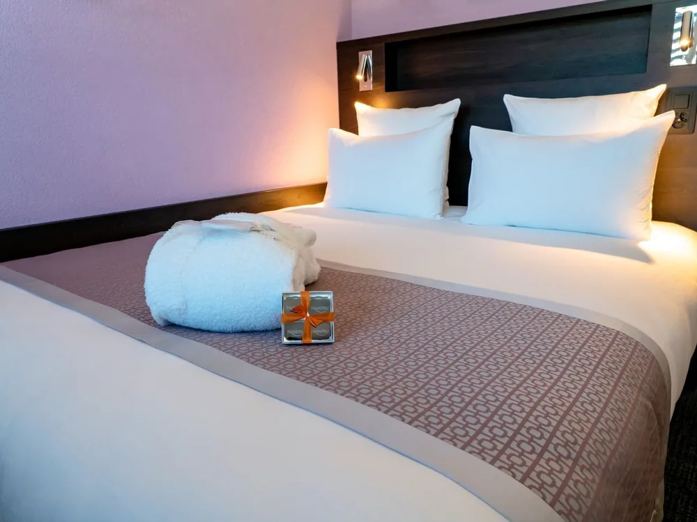 Nash Pratik Hotel