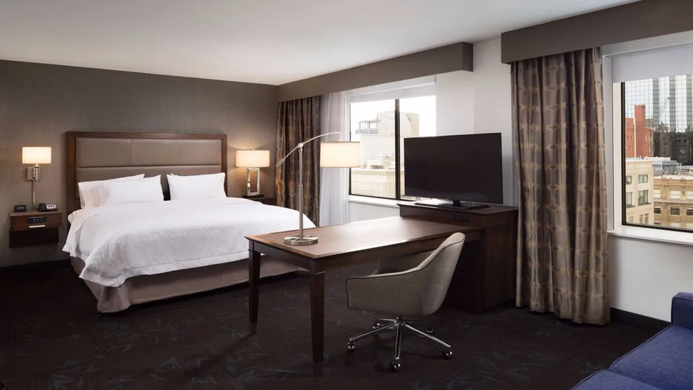 Hampton Inn & Suites Dallas Downtown