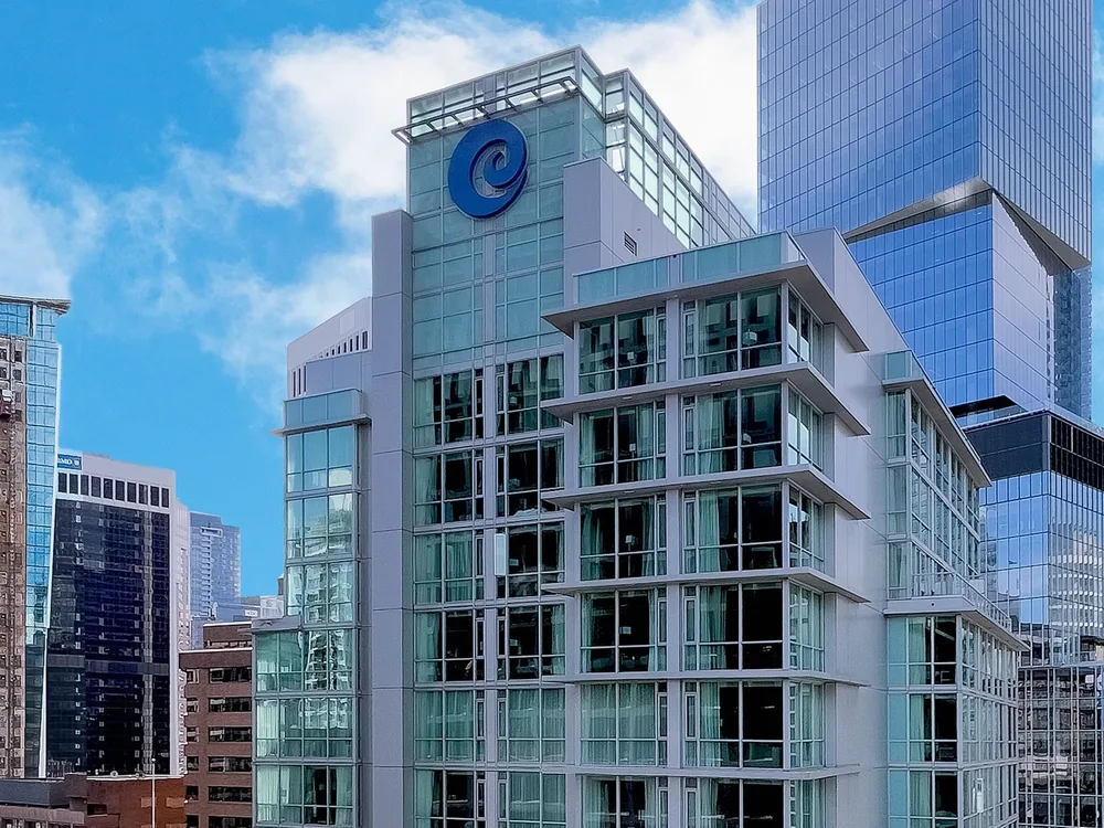 Coast Coal Harbour Vancouver Hotel by APA